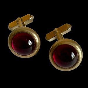Vintage SWANK Ruby Red Glass And Goldtone Cuff Links